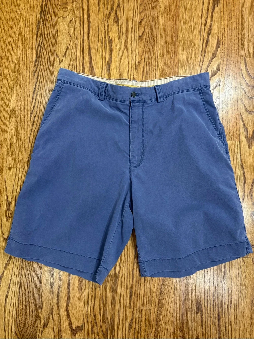 Tommy Bahama Navy Blue Flat Front Super Soft Lightweight Shorts (34)